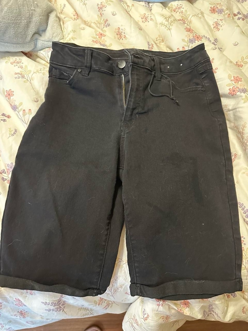 Black Bermuda Denim High Waisted Shorts Size 6 NWOY